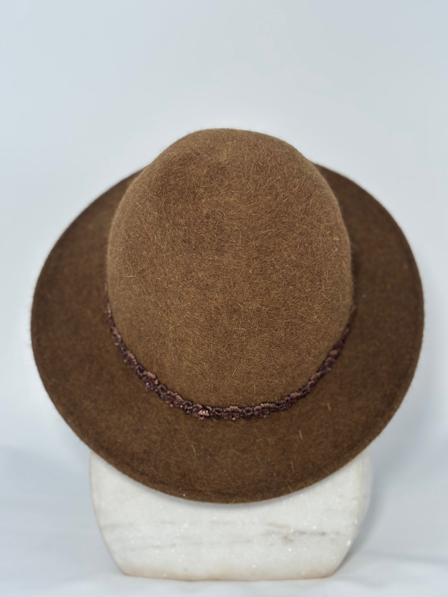Fuzzy Round - Milliner Felt